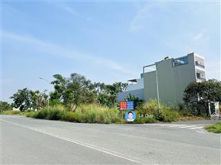Bán lô góc 2mt đường 24 mét cát lái, sổ đỏ cá nhân, dt 13.5x20m