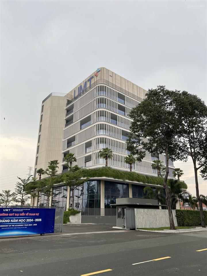 Bán nhà mặt tiền đường 24 mét, dt 7x17m, trệt + 4 tầng, sổ hồng, bán 16.6 tỷ