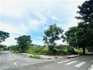 Bán lô góc 2 mt đường 56cl và 64cl, dt 10.44x20m, vạt góc công nhận 199.7 m², bán 70 triệu/m²