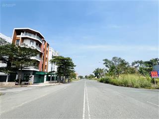 Bán đất sổ đỏ cát lái, dt 5x20m, đường 67cl rộng 12 mét, giá 72 triệu/m²