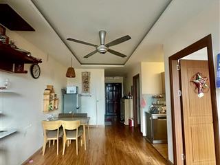 Chính chủ chuyển về quê mình cần bán căn hộ 2 ngủ gemek 2, ban công đông nam mát mùa hè ấm mùa đông