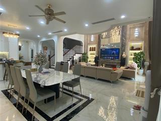 Bán biệt thự mặt tiền đường hà bồng, dt 200, ngang 10m, đẳng cấp sống hưởng thụ an nhiên, giá 28tỷ5