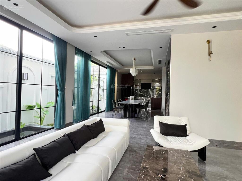 Bán biệt thự nam việt á, đường nghiêm xuân yên  diện tích rộng 285m², ngang 15m, vị trí đắc địa