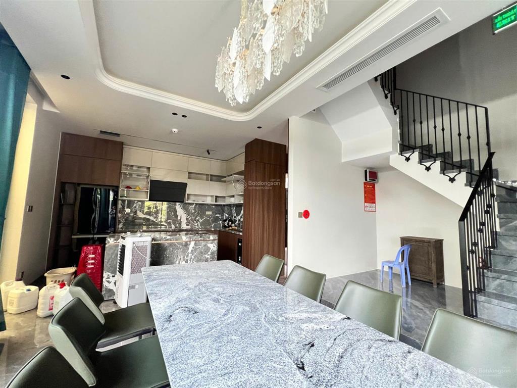 Bán biệt thự nam việt á, đường nghiêm xuân yên  diện tích rộng 285m², ngang 15m, vị trí đắc địa