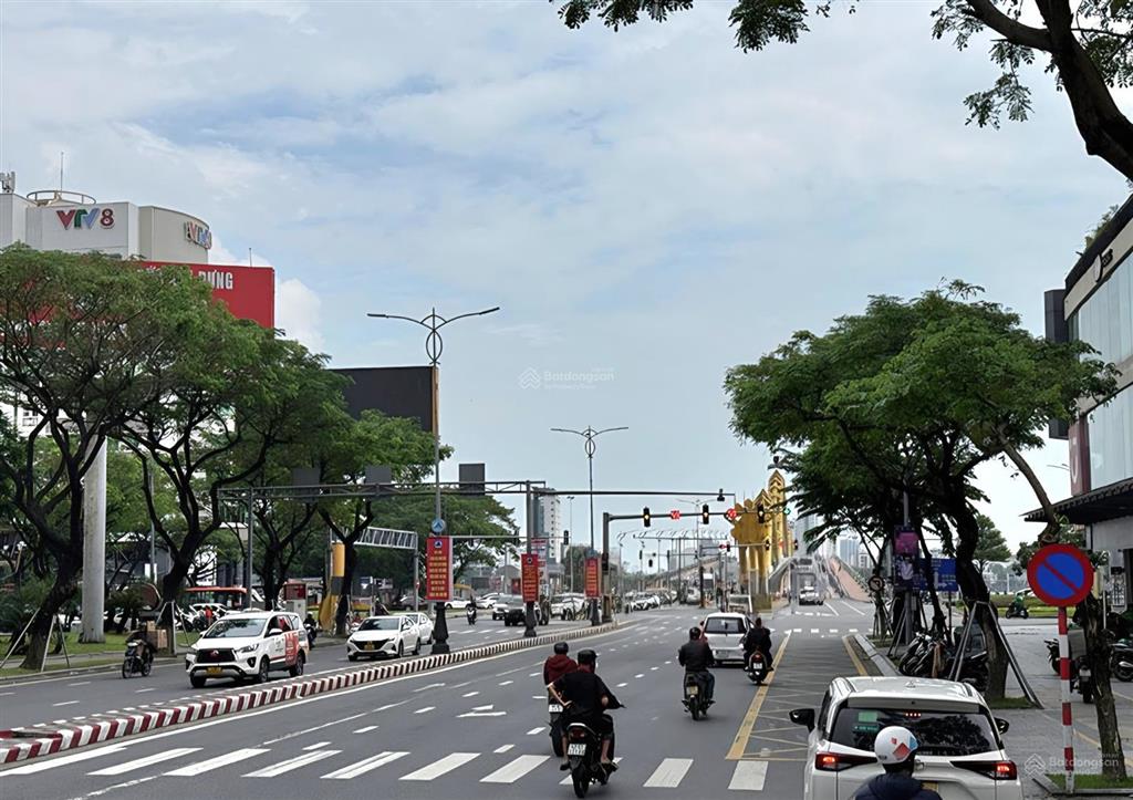 Bán cụm đất lớn mặt tiền đường nguyễn văn linh, dt 431m, ngang 18m. tầm nhìn trực diện cầu rồng