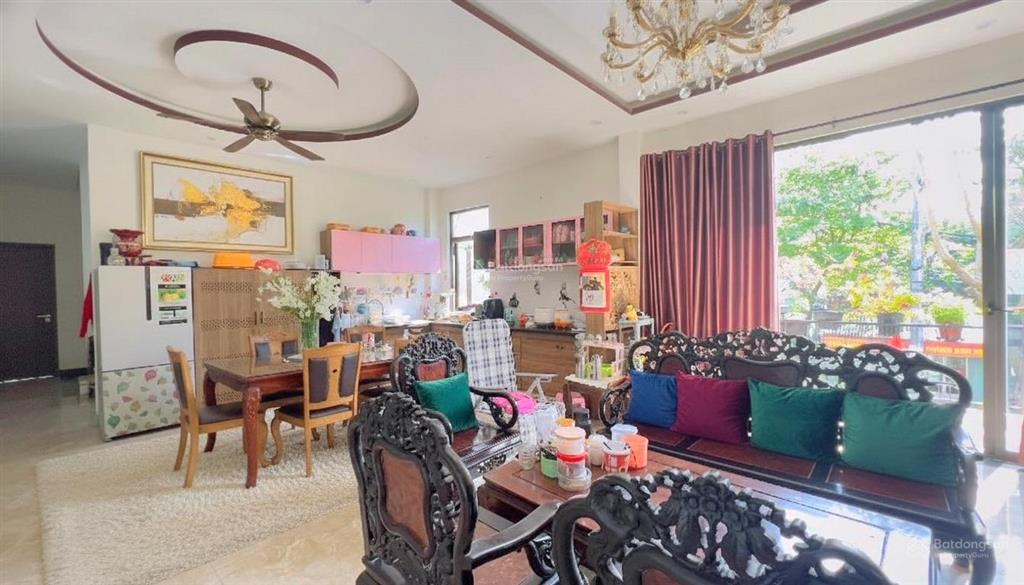 Bán nhà 3 tầng lô góc 2 mặt tiền đường lương nhữ hộc & nguyễn khánh toàn, dt 136m, ngang 20m