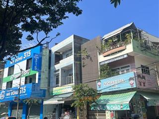 Bán nhanh lô góc sở hữu hai mặt tiền đường 10m5 núi thành, dt 115m, ngang 22m, giá tốt nhất khu vực