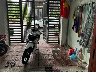 Bán nhà c4 đường ôtô trương chí cương, dt 101m2 ngang 5,8m, ngay bờ sông thăng long  giá 6 tỷ 3 tl