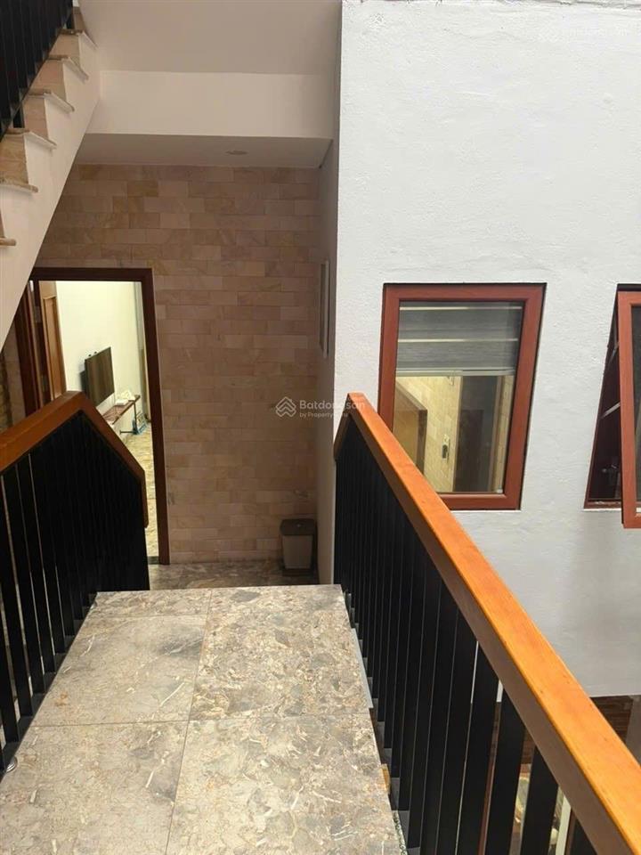 Bán nhà 3 tầng mt đường nguyễn tạo, dt đất 125m, ngang 5m, ngay khu đô thị fpt cyti  giá 6 tỷ 9 tl