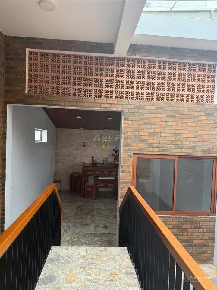 Bán nhà 3 tầng mt đường nguyễn tạo, dt đất 125m, ngang 5m, ngay khu đô thị fpt cyti  giá 6 tỷ 9 tl