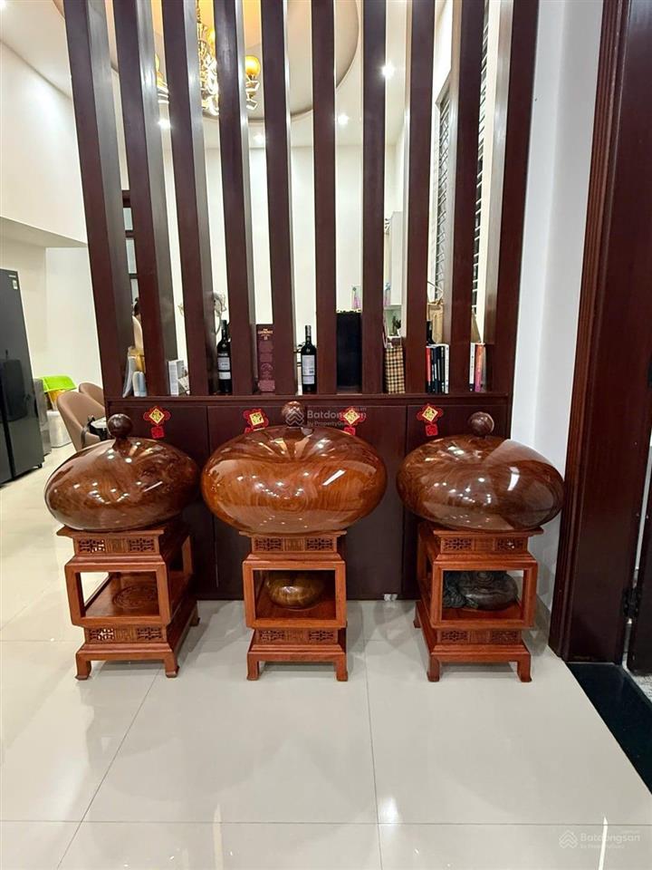Bán nhà biệt thự mt đường mai chí thọ, dt 206m, ngang 10m, phong cách châu âu khu vip nhất hòa xuân