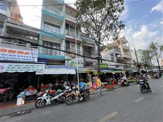 Cho thuê mặt tiền hai bà trưng 8 phòng 8 toilet riêng đối diện chợ tân an thích hợp homestay view
