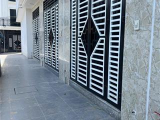 Cực hiếm. bán nhà biên giang, 10m ra đường ô tô tránh, 300m ra quốc lộ 6, dt 32m2x4t. giá 3.25 tỷ