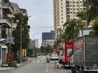 Bán gấp căn nhà 4 tầng phân lô vỉa hè kđt ngô thì nhậmtrung tâm q.hà đônggiá đầu tư76m216.3tỷ