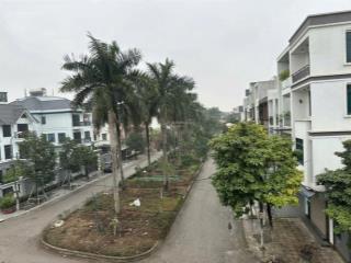 Em bán căn lk kđt phú thịnh, sơn tây, hà nội