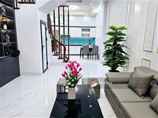 Bán nhà quận tây hồ 38m2, 5t, thang máy, giá 11,4 tỷ