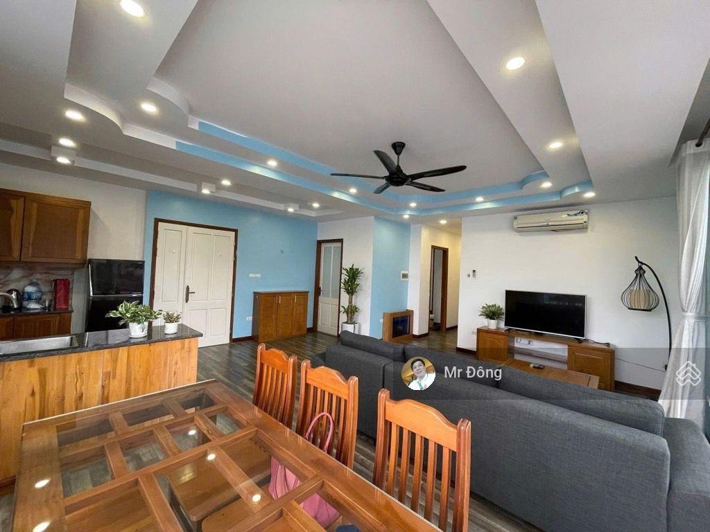 Bán căn hộ apartment 9 tầng, view hồ tây, giá nhỉnh 41 tỷ 0975 532 ***