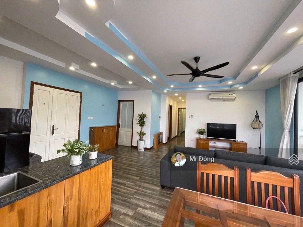 Bán căn hộ apartment 9 tầng, view hồ tây, giá nhỉnh 41 tỷ 0975 532 ***