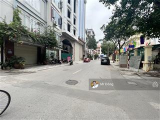 Bán căn hộ apartment, dân xây 8 tầng, tây hồ 16 tỷ.