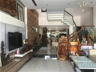 Bán nhà mt đường 10m5 dt 100m2 đường huỳnh ngọc huệ