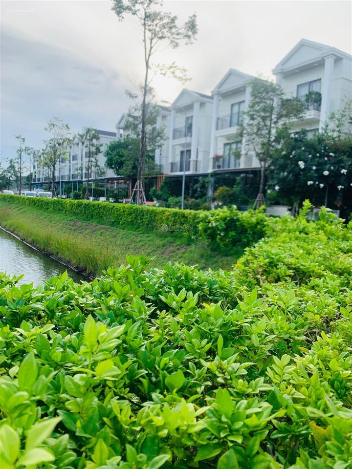 Bán biệt thự nine south estate nam sài gòn. full nội thất giá 16.5 tỷ.  0911 199 ***