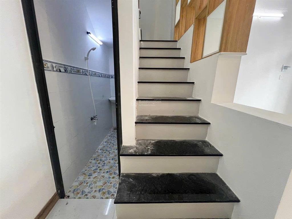 Căn trệt 2 lầu 3pn, ngã 3 tân kim, cần giuộc, long an, đường liên xã, dt 75m2.  0795 014 ***