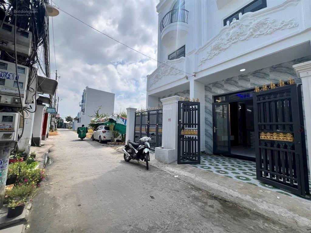 Căn trệt 2 lầu 3pn, ngã 3 tân kim, cần giuộc, long an, đường liên xã, dt 75m2.  0795 014 ***