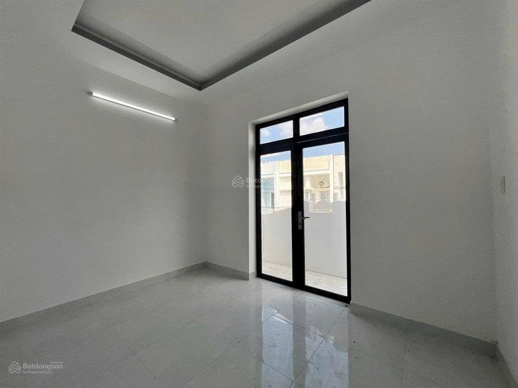 Căn trệt 2 lầu 3pn, ngã 3 tân kim, cần giuộc, long an, đường liên xã, dt 75m2.  0795 014 ***