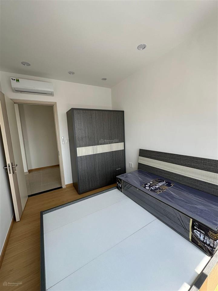 Moonlight boulevard bán nhanh 1pn 1wc 1 bancon. 2,8 tỷ. sẵn hđ thuê 8.5tr/ tháng.