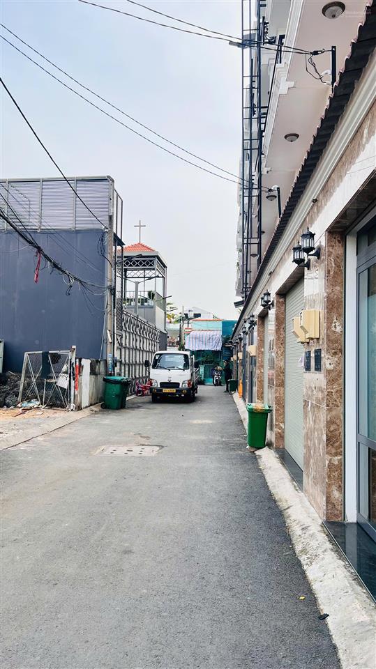Nền đất đẹp, gần đại học luật, chợ bình triệu, đất mặt tiền xe hơi, 100m ra ql13