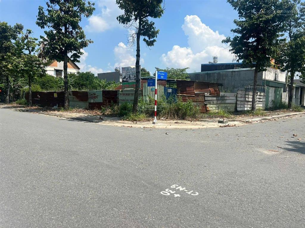 Bán đất p phú tân. lô góc 2 mặt tiền tp thủ dầu một