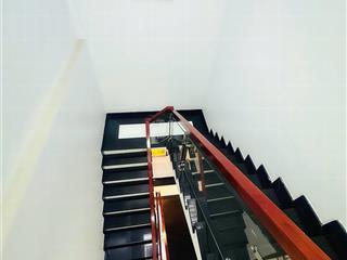 Bán nhà mới đẹp mặt phố tại bùi giáng, 6,8 tỷ, 90m2, 3pn, 4wc