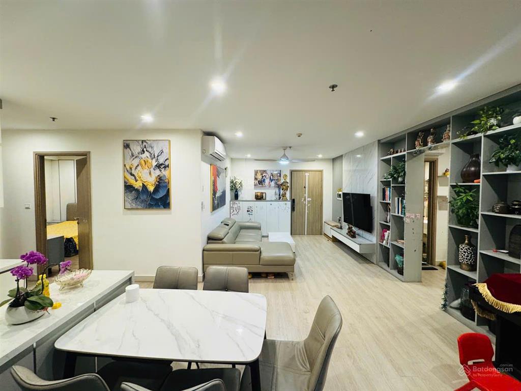 Vinhomes ocean park1.chính chủ bán căn góc hoa hậu 3n+1, 106m2.đông nam,full nội thất,.0978 849 ***