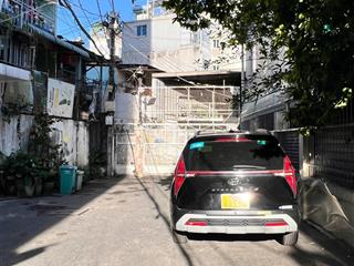 Nhà hiếm q3, cmt8 138m2 ngang 10m hxh ô tô ngủ nhà, giá chỉ 13.5 tỷ