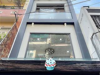 Bán nhà cmt8 quận 3 giáp quận 10, 5 tầng có thang máy, xe hơi đỗ cửa, hoàn công đủ, giá 8.99 tỷ