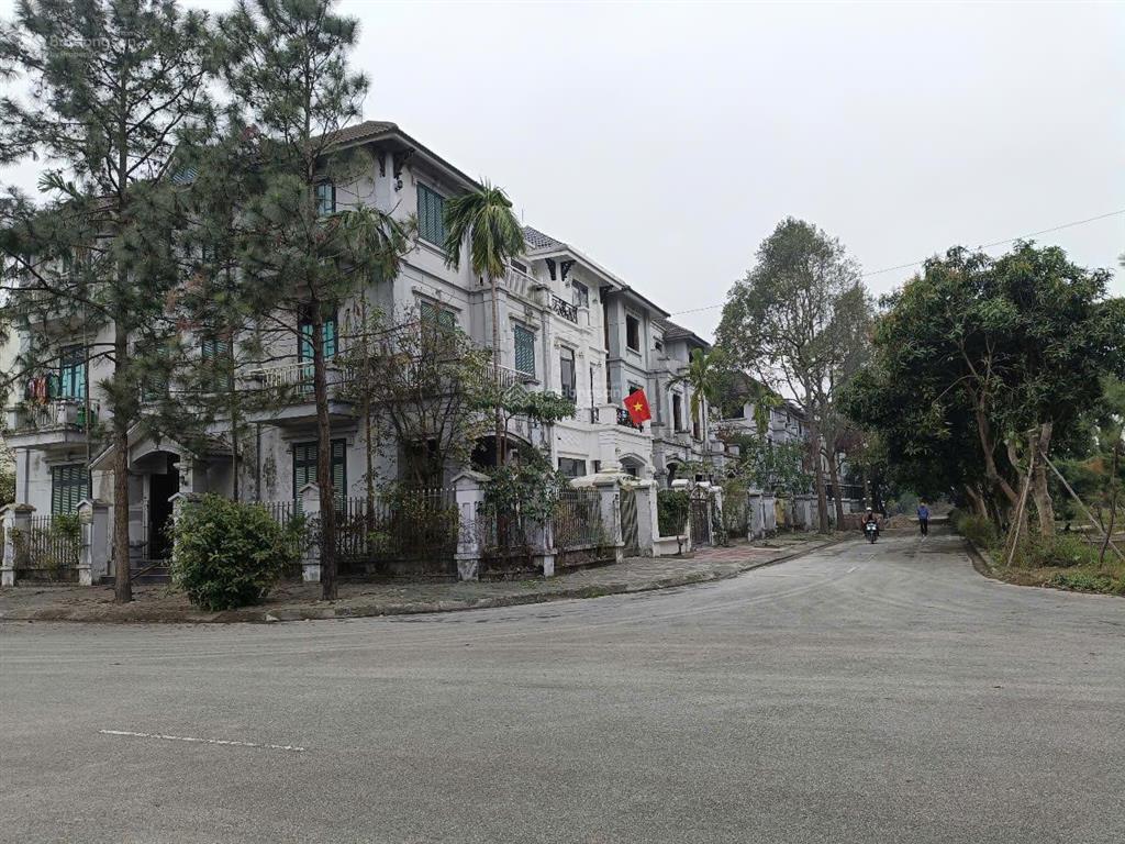 Sốt hot bán biệt thự 3 tầng kđt nam từ sơn giá chỉ 9 tỷ, rẻ hơn một nửa kđt vsip sổ đỏ trao tay