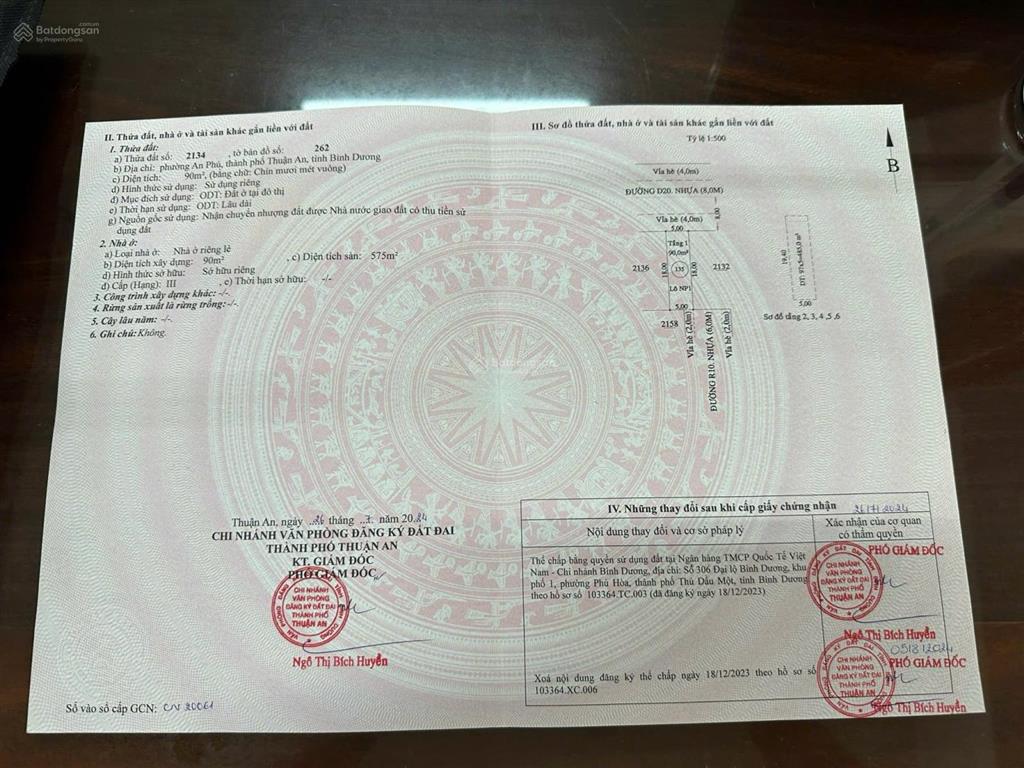 Cần bán khách sạn nằm trục đường d20 kdc vietsing dt 180m2 gồm 30 phòng