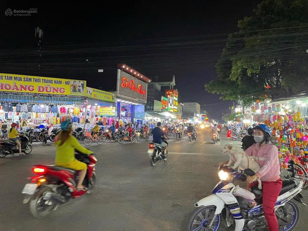 Bán nhà mặt phố d5, an phú, thuận an 180m2, 4 pn mặt tiền 12m cực đẹp  full tiện ích