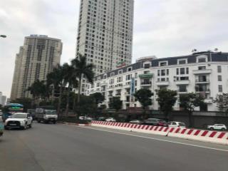 Cần bán gấp shophouse v6 khu đô thị văn phú, ngay cột đồng hồ, 90m x6t, đang cho thuê 35 tr/th