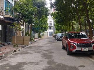 Bán đất tại đường tu hoàng, phương canh, nam từ liêm, dt43m2, sẵn sổ đỏ. view vườn hoa rộng 500m