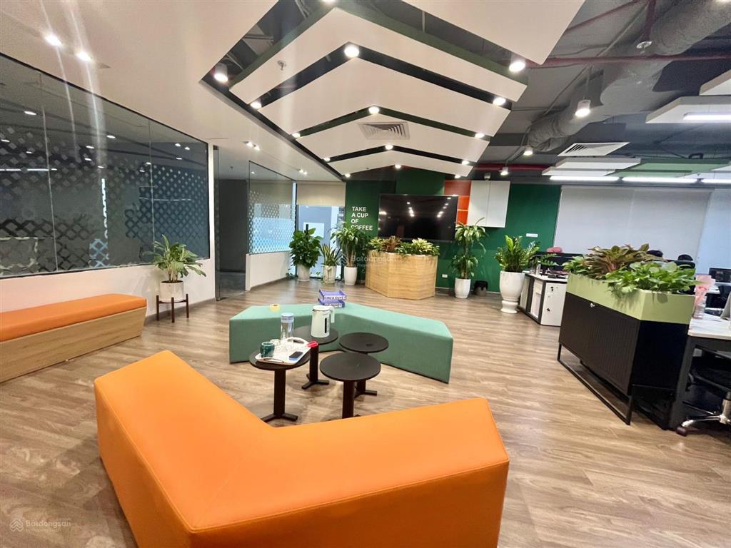 Cho thuê văn phòng phố lê thanh nghị dt từ 30m2, 50m2, 70m2, 120m2, 250m2, giá thuê 160.000 đ/m2/th