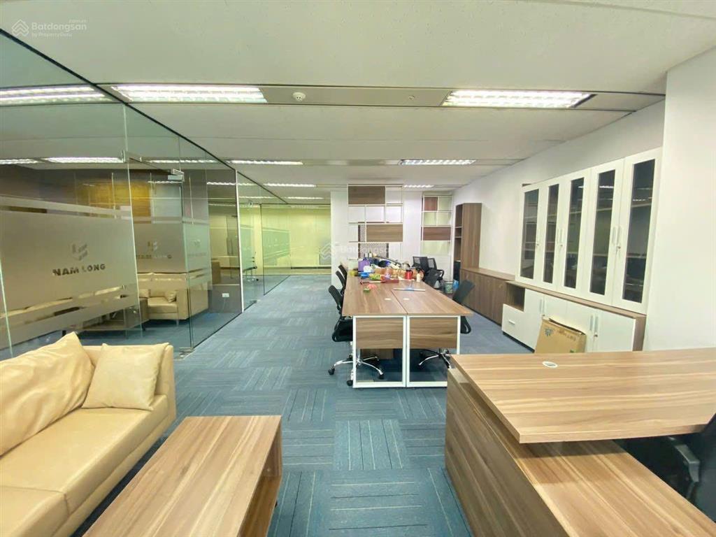 Cho thuê văn phòng phố lê thanh nghị dt từ 30m2, 50m2, 70m2, 120m2, 250m2, giá thuê 160.000 đ/m2/th