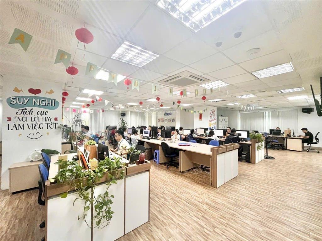 Cho thuê văn phòng tại zen tower khuất duy tiến, thanh xuân, hà nội dt 200m2, giá rẻ