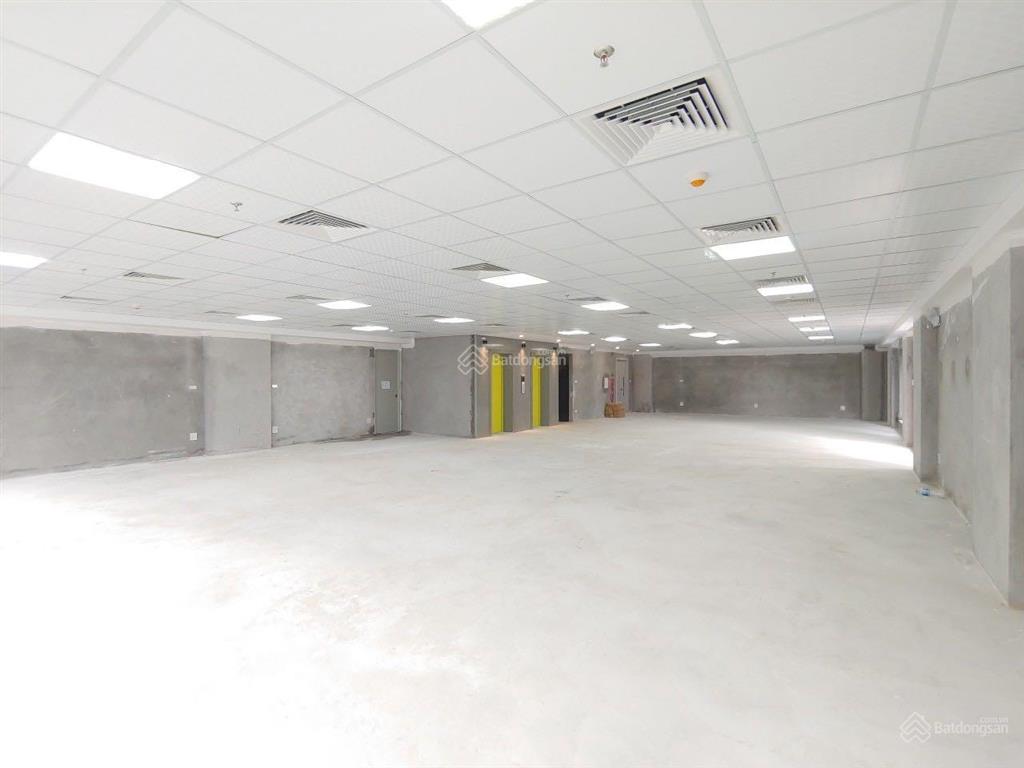 Cho thuê văn phòng phố nguyễn văn huyên, cầu giấy 600m2. giá 120 nghìn/m2/tháng