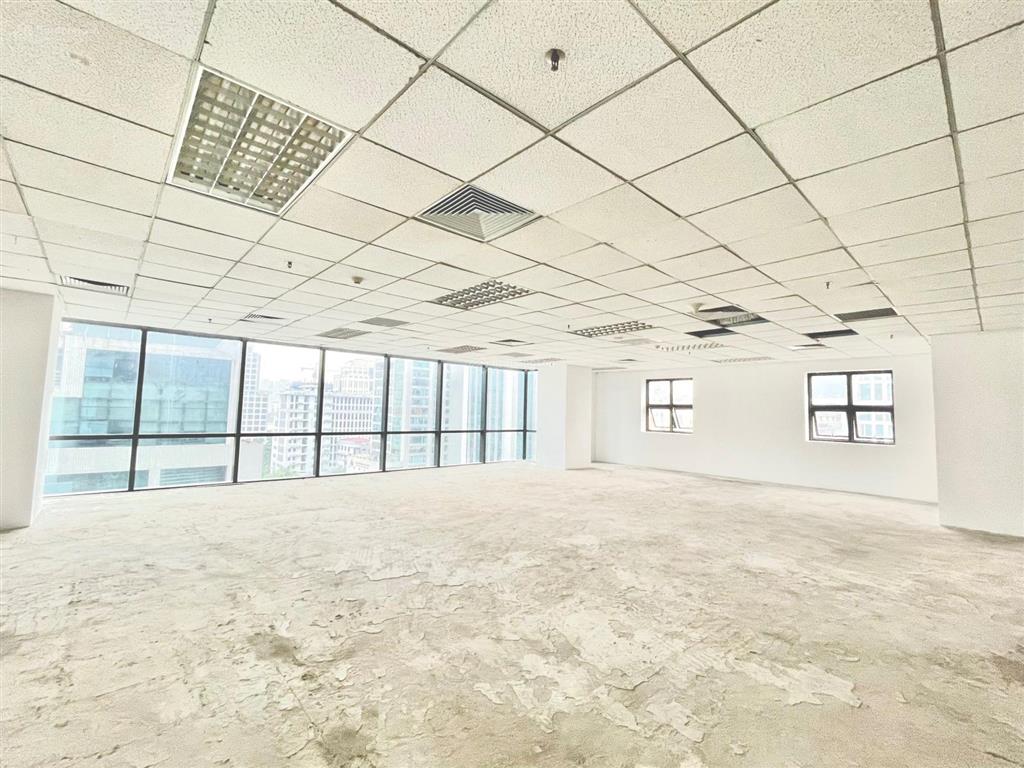 Cho thuê văn phòng quận cầu giấy, phố hoàng quốc việt. dt 140m2