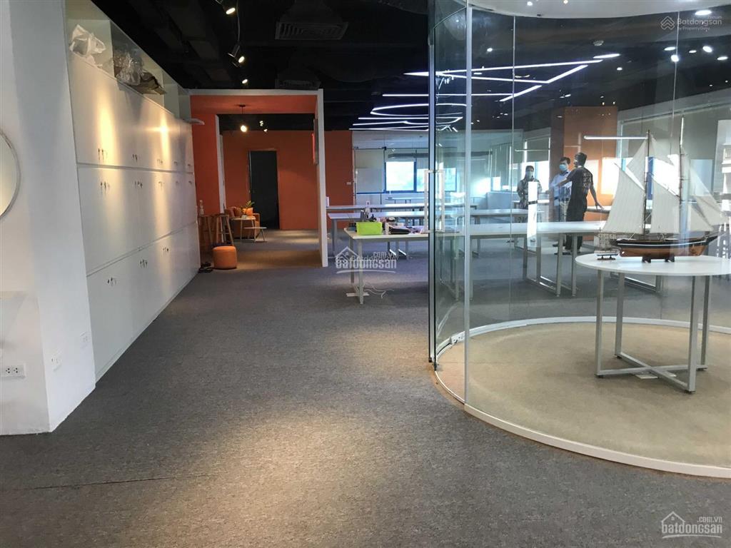 Cho thuê văn phòng quận hai bà trưng, phố bà triệu 250m2, giá 140 nghìn/m2/th