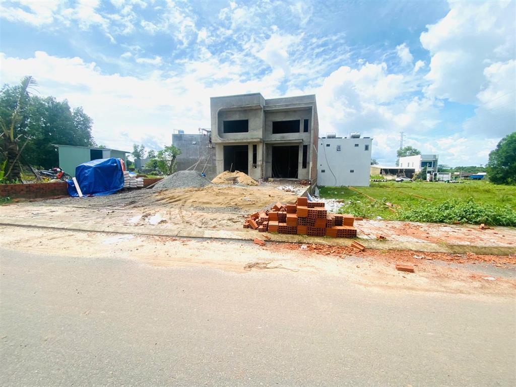 Nhà mới lộc an long thành  ở liền  vị trí thuận tiện