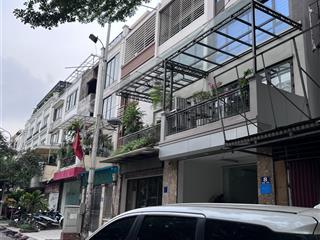 Bán 40m2 đất tặng nhà làng việt kiều châu âu, cạnh hồ,cạnh căn góc