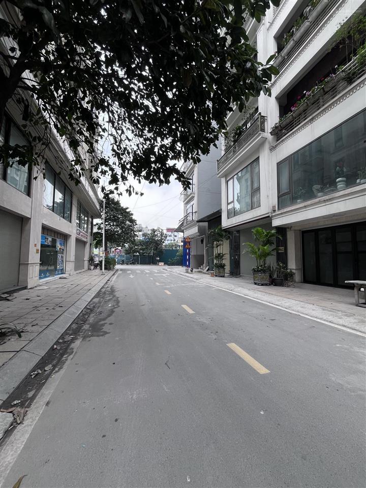 Bán đất dịch vụ vuông đẹp 50m2 gần aeon hđ, cv thiên văn học, đg lê quang đạo lên mỹ đình chỉ 10p