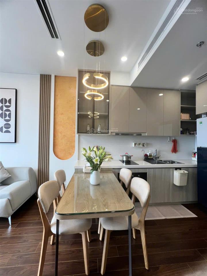 Chính chủ cần bán gấp căn hộ 1pn + 1 43m2 phân khu masteri vinhomes smart city giá chỉ 3.8 tỷ .